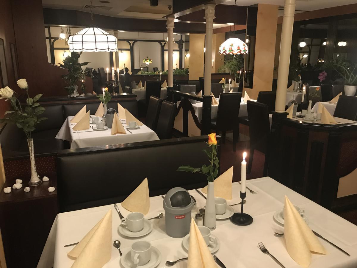 Karaman Group Hotel Бад Нендорф Екстериор снимка
