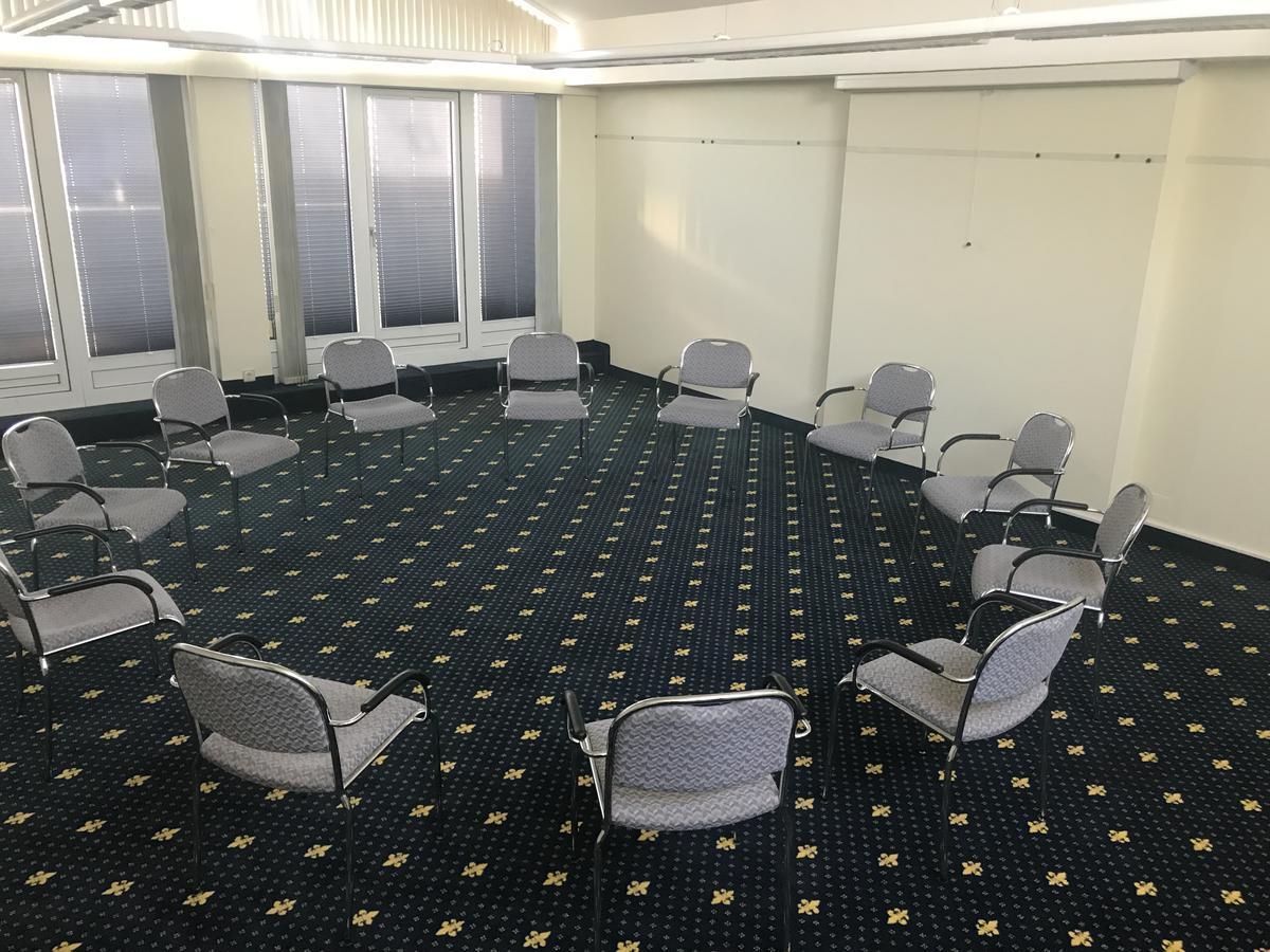 Karaman Group Hotel Бад Нендорф Екстериор снимка